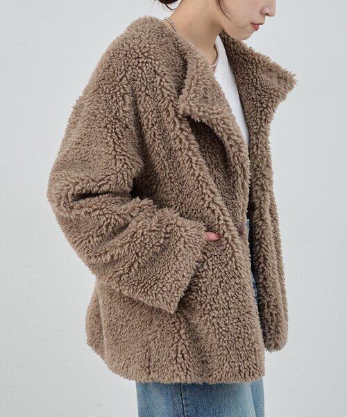 SHENERY（シーナリー）の「ノーカラーボアコート（その他アウター・レディース・モカ/ホワイト・FREE）」の16枚目の写真