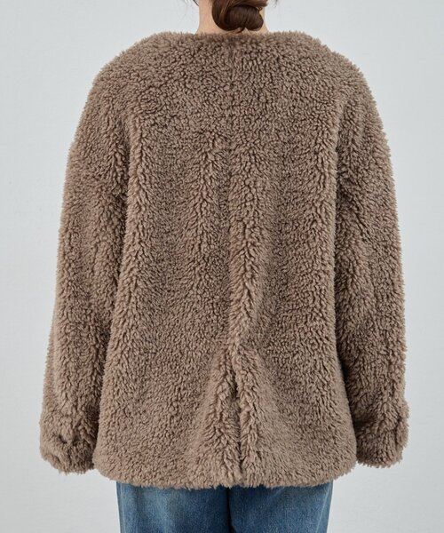 SHENERY（シーナリー）の「ノーカラーボアコート（その他アウター・レディース・モカ/ホワイト・FREE）」の19枚目の写真