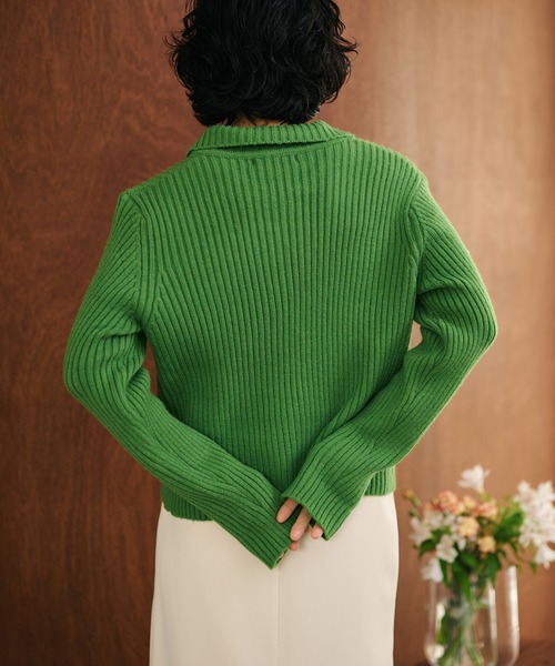 LAULEN（ローレン）の「wave buttton collared rib knit cardigan /襟付きワイドリブニットカーディガン（カーディガン/ボレロ・レディース・グリーン/アイボリー/ブルー・FREE）」の8枚目の写真