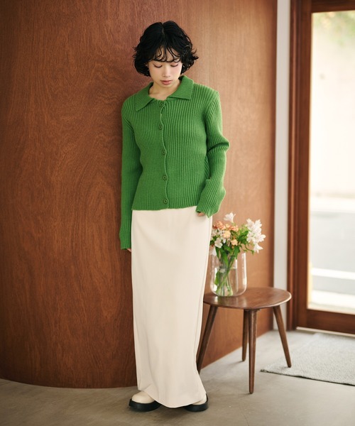 LAULEN（ローレン）の「wave buttton collared rib knit cardigan /襟付きワイドリブニットカーディガン（カーディガン/ボレロ・レディース・グリーン/アイボリー/ブルー・FREE）」の10枚目の写真