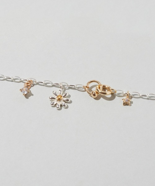 GOLDY(ゴールディ)の「リトル ブルーム ブレスレット(ブレスレット・レディース・シルバー/ゴールド/シルバー×ゴールド・FREE)」の11枚目の写真