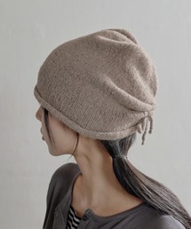 UNE MANSION（ユヌマンション）の「ルーズニットバックシャーリングビーニー（ニットキャップ/ビーニー）」