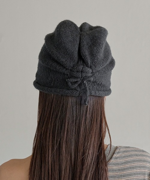 UNE MANSION（ユヌマンション）の「ルーズニットバックシャーリングビーニー（ニットキャップ/ビーニー・レディース・ブラック/モカ/チャコールグレー/ベージュ・ONESIZE）」の20枚目の写真