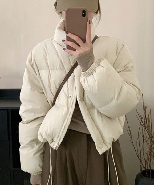 kirakiraShop(キラキラショップ)の「冬コーデを軽やかに仕上げる1枚。ショート丈 中綿 ジャケット(ブルゾン・レディース・パープル系その他/オフホワイト/イエロー系その他/スカイブルー/ブラック・FREE)」の16枚目の写真