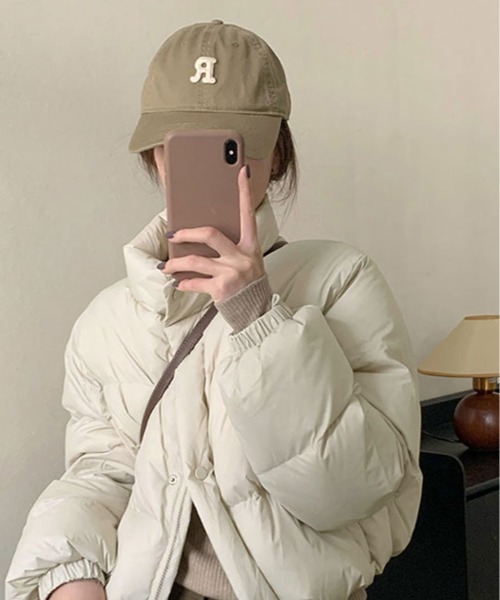 kirakiraShop(キラキラショップ)の「冬コーデを軽やかに仕上げる1枚。ショート丈 中綿 ジャケット(ブルゾン・レディース・パープル系その他/オフホワイト/イエロー系その他/スカイブルー/ブラック・FREE)」の17枚目の写真