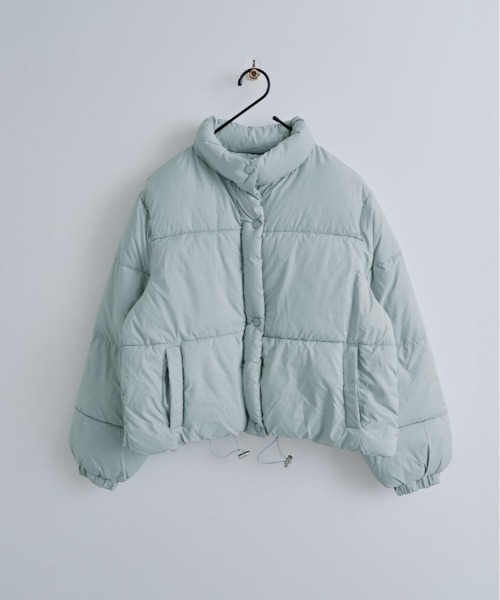 kirakiraShop(キラキラショップ)の「冬コーデを軽やかに仕上げる1枚。ショート丈 中綿 ジャケット(ブルゾン・レディース・パープル系その他/オフホワイト/イエロー系その他/スカイブルー/ブラック・FREE)」の11枚目の写真