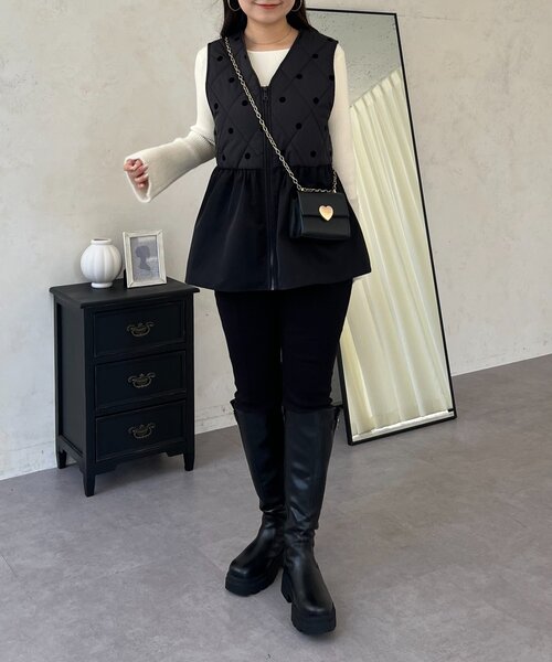 prose verse（プロズヴェール）の「フロッキードットキルティングペプラムベスト（ベスト・レディース・ブラック系その他・LARGE/MEDIUM）」の16枚目の写真