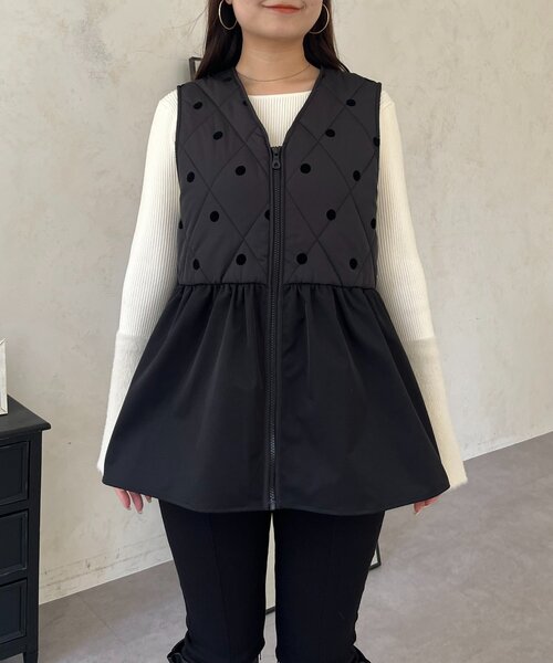 prose verse（プロズヴェール）の「フロッキードットキルティングペプラムベスト（ベスト・レディース・ブラック系その他・LARGE/MEDIUM）」の19枚目の写真