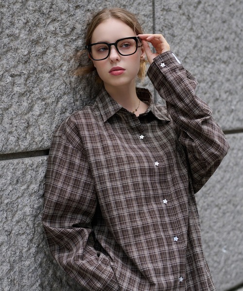hazyl(ヘイジル)の「design button shirt / デザインボタンシャツ(シャツ/ブラウス・レディース・アイボリー/ブラウン系その他/ライトブルー・フリー)」の14枚目の写真