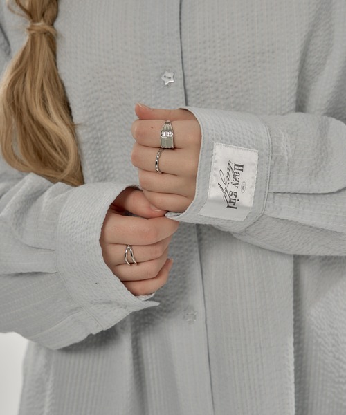 hazyl(ヘイジル)の「design button shirt / デザインボタンシャツ(シャツ/ブラウス・レディース・アイボリー/ブラウン系その他/ライトブルー・フリー)」の13枚目の写真