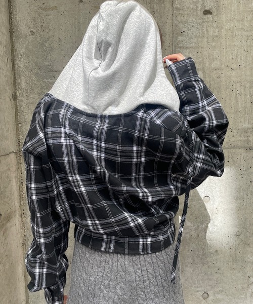 ROGER AND RAW(ロジャーアンドロウ)の「スウェットフード付きチェックシャツ(シャツ/ブラウス・レディース・ブラック/ネイビー・FREE)」の15枚目の写真
