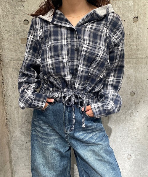 ROGER AND RAW(ロジャーアンドロウ)の「スウェットフード付きチェックシャツ(シャツ/ブラウス・レディース・ブラック/ネイビー・FREE)」の3枚目の写真