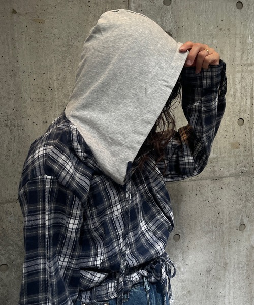 ROGER AND RAW(ロジャーアンドロウ)の「スウェットフード付きチェックシャツ(シャツ/ブラウス・レディース・ブラック/ネイビー・FREE)」の8枚目の写真