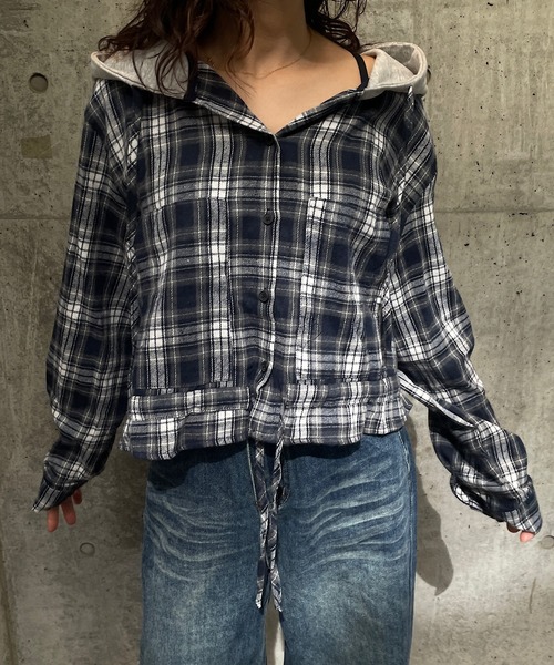 ROGER AND RAW(ロジャーアンドロウ)の「スウェットフード付きチェックシャツ(シャツ/ブラウス・レディース・ブラック/ネイビー・FREE)」の9枚目の写真