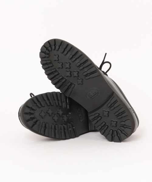 Clarks(クラークス)の「Clarks クラークス BERWICK SEAM【本革】メンズカジュアルシューズ モカシン ワラビー(バーウィックシーム) 26183729(モカシン/デッキシューズ・メンズ・ブラック・24.5cm/25.0cm/25.5cm/26.0cm/26.5cm/27.0cm/27.5cm/28.0cm)」の3枚目の写真