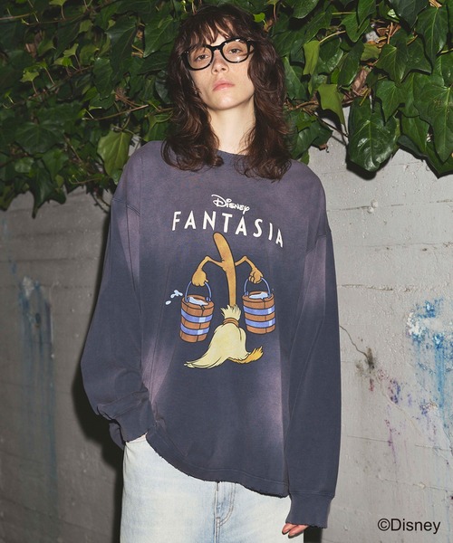 MAISON SPECIAL(メゾンスペシャル)の「《UNISEX》【MOVIE SERIES】「FANTASIA」- BROOM - Prime-Over Crew Neck Long Sleeve T-Shirt/-ほうき-プライムオーバークルーネックロングスリーブTシャツ【MAISON SPECIAL/メゾンスペシャル】(Tシャツ/カットソー・メンズ・ブラック/ネイビー・1/0/2)」の4枚目の写真