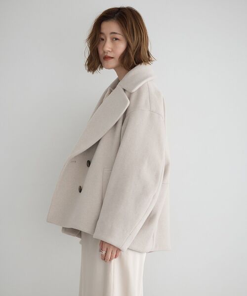 YECCA VECCA（イェッカヴェッカ）の「ビッグカラーニットビーバーショートコート（その他アウター・レディース・モカ/グレイッシュベージュ・FREE）」の7枚目の写真