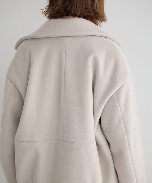 YECCA VECCA（イェッカヴェッカ）の「ビッグカラーニットビーバーショートコート（その他アウター・レディース・モカ/グレイッシュベージュ・FREE）」の13枚目の写真