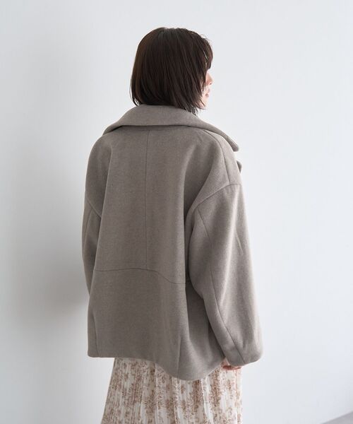 YECCA VECCA（イェッカヴェッカ）の「ビッグカラーニットビーバーショートコート（その他アウター・レディース・モカ/グレイッシュベージュ・FREE）」の22枚目の写真