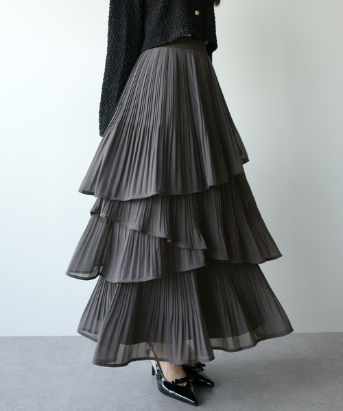mipiarl（ミピアール）の「ランダムヘムプリーツティアードスカート（スカート・レディース・ブルーグレー/ホワイト/ピンクベージュ/チャコール/ブラック・X-LARGE/LARGE/MEDIUM/SMALL）」の4枚目の写真