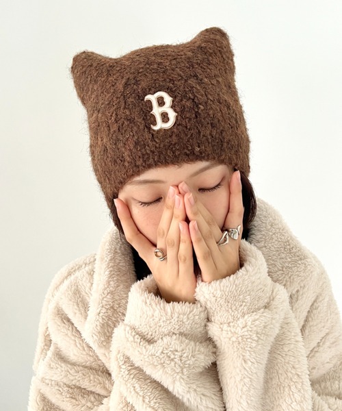 MLB(メジャーリーグベースボール)の「【日本未発売/WEB限定】MLB KOREA(エムエルビーコリア)/猫耳 ねこ耳ビーニー 耳付き ロゴパッチ ワッペン ビーニー ニット帽 フラップニットキャップ/Miyaong Earflap Beanie(ニットキャップ/ビーニー・レディース・ブラウン/クリーム/ブラック・FREE)」の5枚目の写真