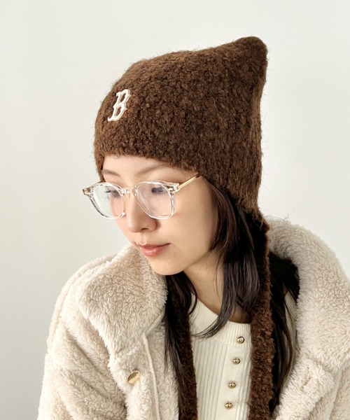 MLB(メジャーリーグベースボール)の「【日本未発売/WEB限定】MLB KOREA(エムエルビーコリア)/猫耳 ねこ耳ビーニー 耳付き ロゴパッチ ワッペン ビーニー ニット帽 フラップニットキャップ/Miyaong Earflap Beanie(ニットキャップ/ビーニー・レディース・ブラウン/クリーム/ブラック・FREE)」の4枚目の写真