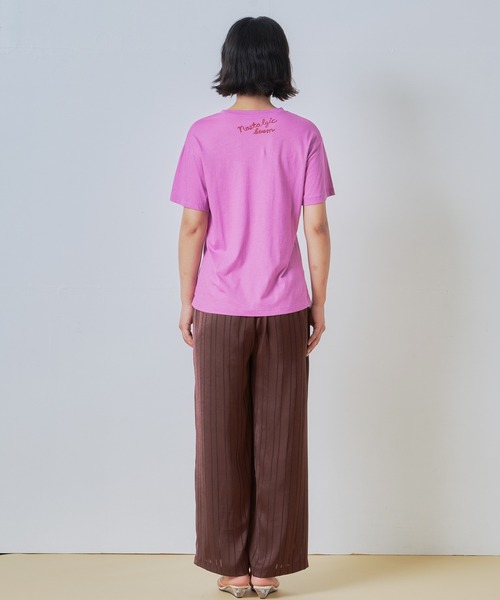 WHYTO.(ホワイト)の「「WHYTO. / ホワイト」カラーエンブロイダリーTシャツ(Tシャツ/カットソー・レディース・パープル/ブラウン/ブラック/オフホワイト/ブルー・FREE)」の21枚目の写真