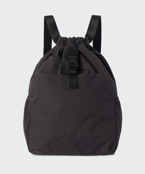 MUSINSA STANDARD（ムシンサスタンダード）の「リップストップワンバックルドローストリングバックパック[ダークグレー]（バックパック/リュック・メンズ・その他・FREE）」の13枚目の写真