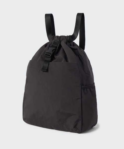 MUSINSA STANDARD（ムシンサスタンダード）の「リップストップワンバックルドローストリングバックパック[ダークグレー]（バックパック/リュック・メンズ・その他・FREE）」の12枚目の写真