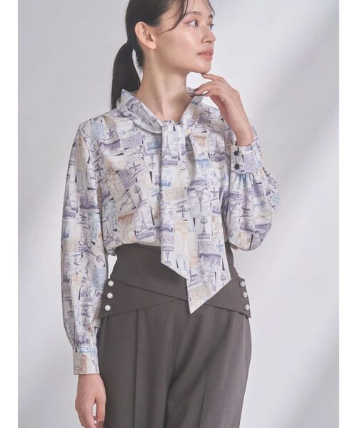 TONAL（トーナル）の「Parisモチーフボウタイブラウス（シャツ/ブラウス・レディース・ベージュ/ネイビー・MEDIUM）」の6枚目の写真