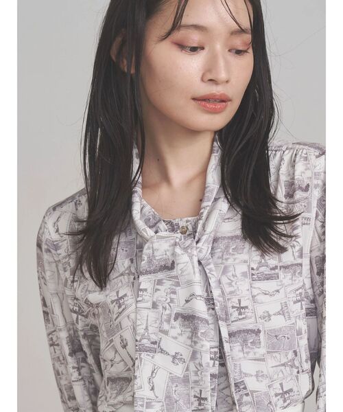 TONAL（トーナル）の「Parisモチーフボウタイブラウス（シャツ/ブラウス・レディース・ベージュ/ネイビー・MEDIUM）」の9枚目の写真