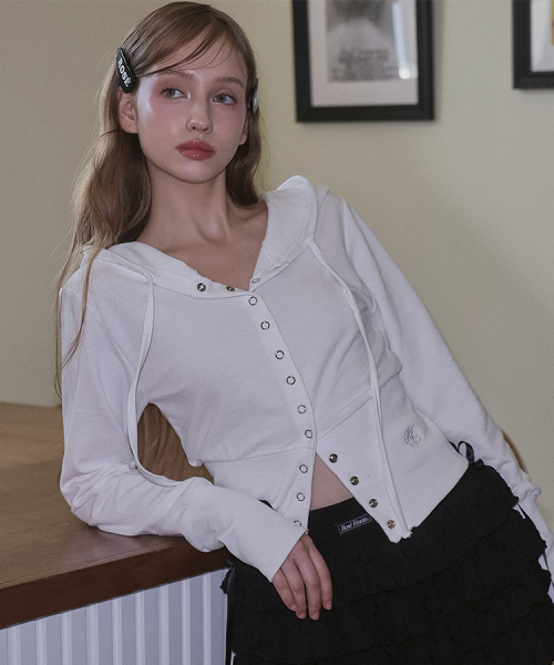 ROSEFRANTZ（ロゼフランツ）の「Eyelet Point Hood Zip-up [White]（パーカー・レディース・ホワイト・FREE）」の2枚目の写真