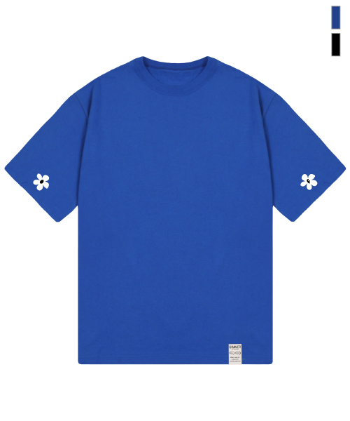 GRAVER（グレーバー）の「[UNISEX] Sleeve Flower_2color（Tシャツ/カットソー・メンズ・ブラック・LARGE/MEDIUM/SMALL）」の3枚目の写真