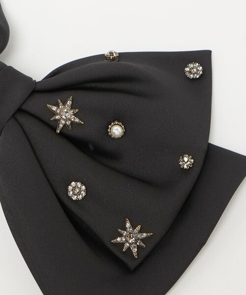 UNITED ARROWS(ユナイテッドアローズ)の「ビジュー×サテン リボンバレッタ(バレッタ/ヘアクリップ・レディース・ブラック・FREE)」の4枚目の写真