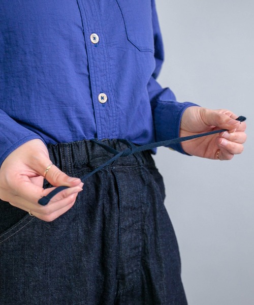 OMNIGOD（オムニゴッド）の「[OMNIGOD womens / オムニゴッド] 8ozデニム ルーズイージーペインターパンツ（デニムパンツ・レディース・ワンウォッシュ・1/0）」の14枚目の写真