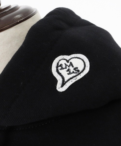 1minute 1second(ワンミニットワンセカンド)の「mpa4004-12oz heavy weight hoodie with heart patch パーカー(1M26H210)(パーカー・メンズ・ブラック/ブラック×ピンク/ホワイト・S/M/L/XL)」の20枚目の写真