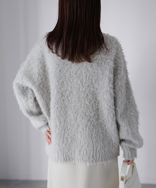 Riberry(リベリー)の「プードルファー配色ロゴシャギーニット(ニット/セーター・レディース・ピンク系/ネイビー系1/グレー系2/ホワイト系/グレー系1/ネイビー系2・FREE)」の20枚目の写真