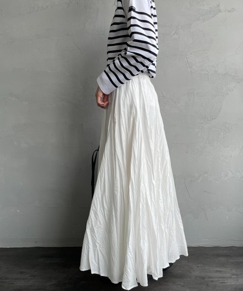 mizuiroind（ミズイロインド）の「[mizuiro ind/ミズイロインド] ボリュームフレアロングスカート（スカート・レディース・ブラック/オフホワイト・F）」の7枚目の写真
