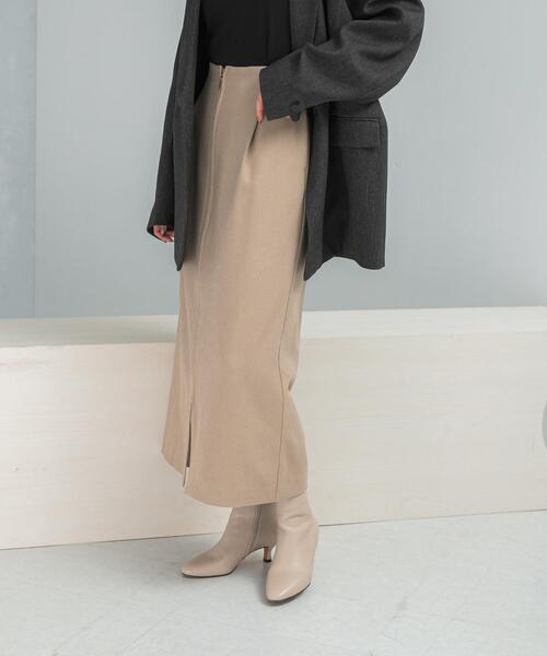 URBAN RESEARCH ROSSO WOMEN（アーバンリサーチ　ロッソ）の「『UR TECH』後ゴムスリットストレートスカート（スカート・レディース・ブラック/ベージュ・36/38）」の4枚目の写真