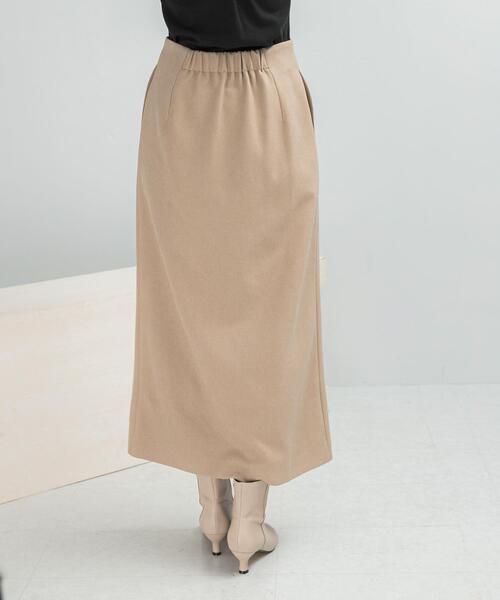 URBAN RESEARCH ROSSO WOMEN（アーバンリサーチ　ロッソ）の「『UR TECH』後ゴムスリットストレートスカート（スカート・レディース・ブラック/ベージュ・36/38）」の8枚目の写真