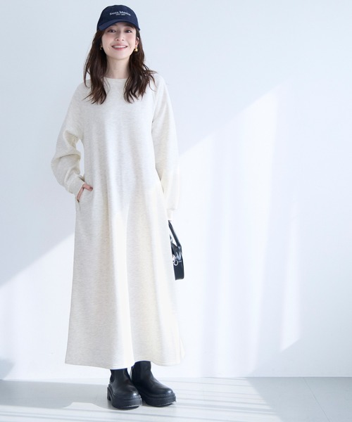 coca(coca)(コカ)の「【DAILY WARM】裏起毛スウェットワンピース(ワンピース・レディース・オートミール/ネイビー・S/M/L)」の4枚目の写真
