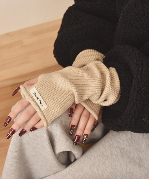 VIBGYOR Women（ヴィブジョー　ウィメン）の「【float】《推し活/推しカラー/メンカラ》リブニット デザイン アームカバー/アームウォーマー【12色展開】（アームカバー・レディース・パープル/ホワイト/ブラウン/ピンク/レッド/ブラック/グレー/ブルー/ベージュ/グリーン・FREE）」の5枚目の写真