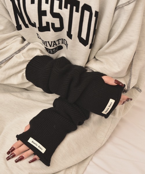 VIBGYOR Women（ヴィブジョー　ウィメン）の「【float】《推し活/推しカラー/メンカラ》リブニット デザイン アームカバー/アームウォーマー【12色展開】（アームカバー・レディース・パープル/ホワイト/ブラウン/ピンク/レッド/ブラック/グレー/ブルー/ベージュ/グリーン・FREE）」の14枚目の写真