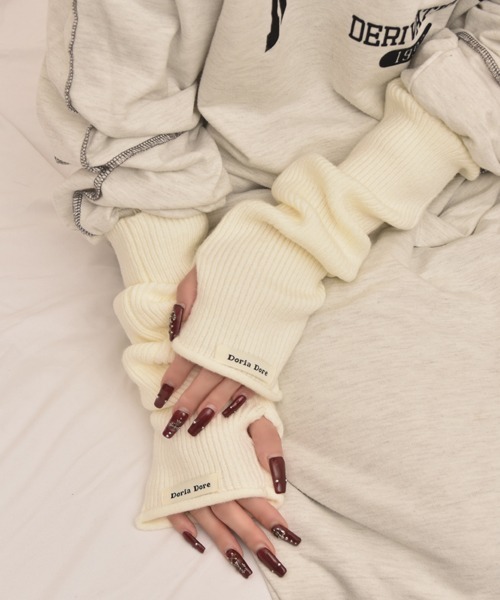 VIBGYOR Women（ヴィブジョー　ウィメン）の「【float】《推し活/推しカラー/メンカラ》リブニット デザイン アームカバー/アームウォーマー【12色展開】（アームカバー・レディース・パープル/ホワイト/ブラウン/ピンク/レッド/ブラック/グレー/ブルー/ベージュ/グリーン・FREE）」の12枚目の写真