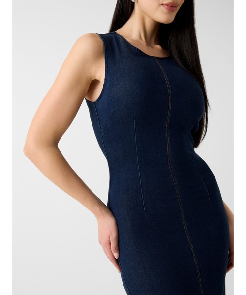 Guess（ゲス）の「SL Dahlia Denim Dress ワンピース（ワンピース・レディース・インディゴブルー・X-SMALL/SMALL/MEDIUM）」の4枚目の写真