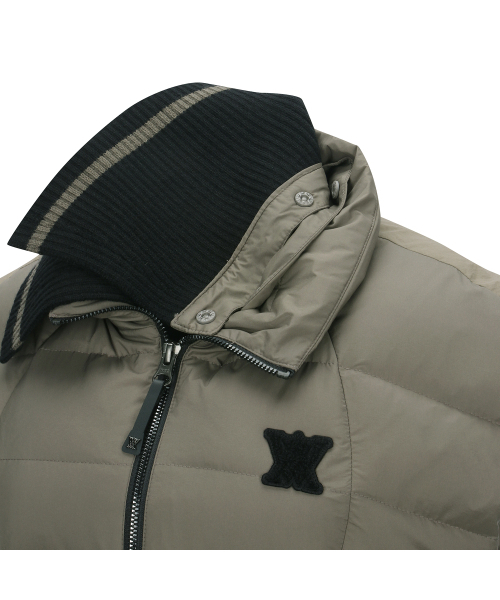 ANEW GOLF（アニューゴルフ）の「W HIGH NECK LONG DOWN VT_LW（ベスト・レディース・その他・LARGE/MEDIUM/X-SMALL/SMALL）」の2枚目の写真