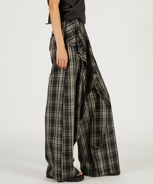 PRANK PROJECT（プランクプロジェクト）の「【Pre-Order】ウェーブドレープパンツ / Wave Drape Pants（その他パンツ・レディース・ブラック/マルチ/ベージュ・36/38）」の10枚目の写真