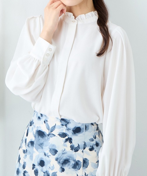 alotta(アロッタ)の「前後2WAYフリル衿ブラウス(シャツ/ブラウス・レディース・ホワイト/ライトグレー・M/L/LL/3L)」の12枚目の写真