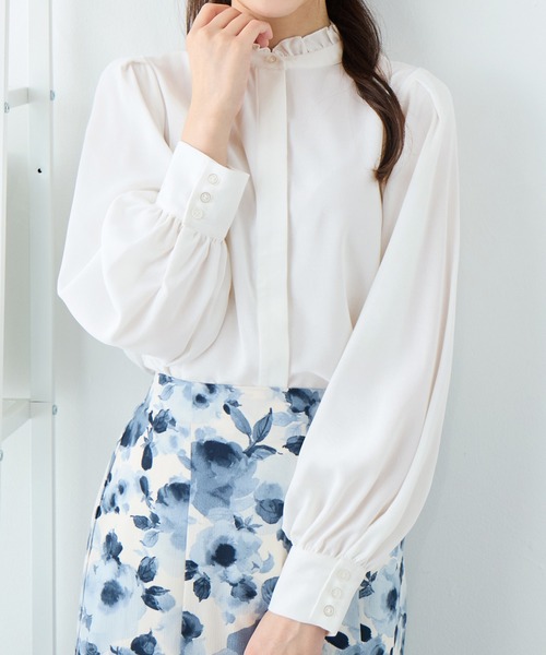 alotta(アロッタ)の「前後2WAYフリル衿ブラウス(シャツ/ブラウス・レディース・ホワイト/ライトグレー・M/L/LL/3L)」の15枚目の写真