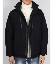 1PIU1UGUALE3  RELAX （ウノピゥウノウグァーレトレ リラックス）の「【1PIU1UGUALE3】 1PIU1UGUALE3 RELAX × +phenix　スタンドネックダウンジャケット WINDSTOPPER プロダクト by GORE-TEX LABS /ウィンドストッパー/ゴアテックス（ダウンジャケット/コート）」